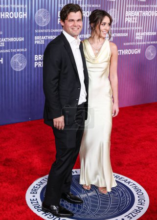 Photo for Magnus Carlsen arrives at the 10th Annual Breakthrough Prize Ceremony held at the Academy Museum of Motion Pictures on April 13, 2024 in Los Angeles, California, United States. - Royalty Free Image