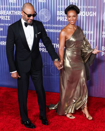 Téléchargez les photos : Swizz Beatz et son épouse Alicia Keys arrivent à la 10e cérémonie annuelle de remise des prix Breakthrough qui s'est tenue au Academy Museum of Motion Pictures le 13 avril 2024 à Los Angeles, Californie, États-Unis. - en image libre de droit