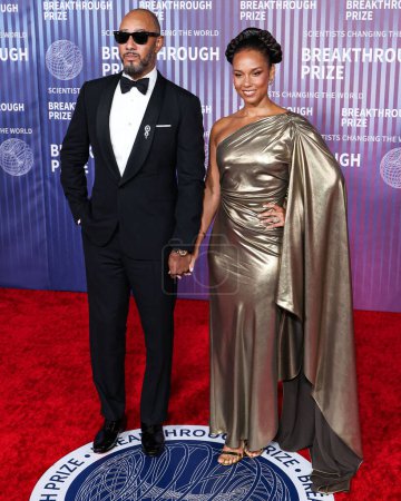 Photo for Swizz Beatz and wife Alicia Keys arrive at the 10th Annual Breakthrough Prize Ceremony held at the Academy Museum of Motion Pictures on April 13, 2024 in Los Angeles, California, United States. - Royalty Free Image