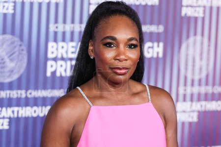 Photo for Venus Williams arrives at the 10th Annual Breakthrough Prize Ceremony held at the Academy Museum of Motion Pictures on April 13, 2024 in Los Angeles, California, United States. - Royalty Free Image