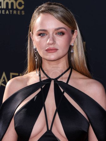 Photo for Joey King arrives at the 49th Annual AFI (American Film Institute) Lifetime Achievement Award Gala Tribute Celebrating Nicole Kidman held at the Dolby Theatre on April 27, 2024 in Hollywood, Los Angeles, California, United States. - Royalty Free Image