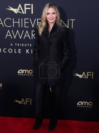 Téléchargez les photos : Michelle Pfeiffer arrive à la 49e cérémonie annuelle de remise des prix AFI (American Film Institute) Hommage à Nicole Kidman au Dolby Theatre le 27 avril 2024 à Hollywood, Los Angeles, Californie, États-Unis. - en image libre de droit