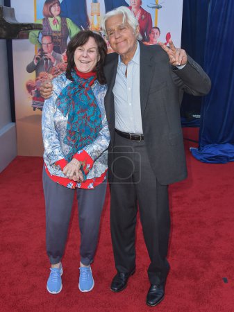 Photo for Mavis Leno and husband Jay Leno arrive at the Los Angeles Premiere Of Netflix's 'Unfrosted' held at The Egyptian Theatre Hollywood on April 30, 2024 in Hollywood, Los Angeles, California, United States. - Royalty Free Image