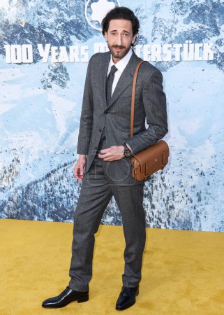 Foto de Adrien Brody llega a la Galería Montblanc Meisterstuck 100 Aniversario celebrada en Paramour Estate el 1 de mayo de 2024 en Silver Lake, Los Ángeles, California, Estados Unidos. - Imagen libre de derechos