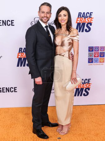 Photo for Ioan Gruffudd and girlfriend Bianca Wallace arrive at the 31st Annual Race To Erase MS Gala 2024 held at the Fairmont Century Plaza on May 10, 2024 in Century City, Los Angeles, California, United States. - Royalty Free Image