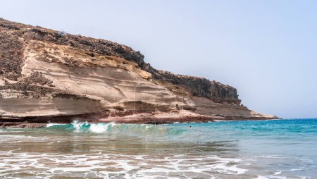 Téléchargez les photos : Vue de dessus de la plage sauvage golden diego hernandez - concept de voyage et de vacances - en image libre de droit