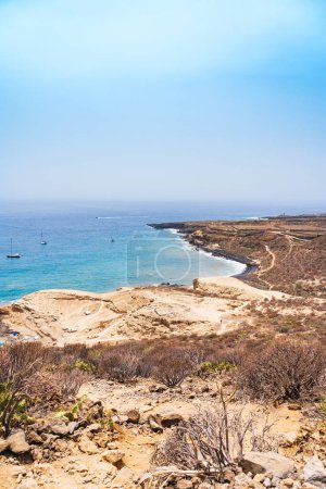 Foto de Vista superior de la playa salvaje de oro diego hernandez - viaje y concepto de vacaciones - Imagen libre de derechos