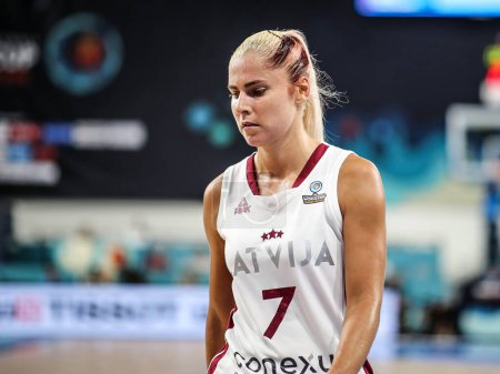 Foto de España, Tenerife, 25 de septiembre de 2018: Elina Babkina, jugadora de baloncesto letona, durante la Copa Mundial de Baloncesto Femenino FIBA - Imagen libre de derechos