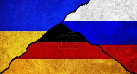 Russie, l'Ukraine et l'Allemagne drapeau ensemble sur le mur. Relations diplomatiques entre la Russie, l'Allemagne et l'Ukraine