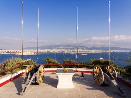 Téléchargez les photos : Panoramic wide view of athenian gulf, Piraeus, Greece - en image libre de droit