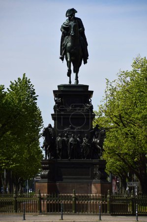 Reiter-Statue im Stadtteil Mitte in Berlin, der Hauptstadt Deutschlands