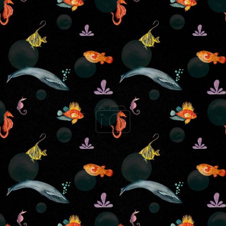 Téléchargez les photos : Poisson baleine hippocampe motif sans couture. Une illustration isolée aquarelle. Tiré à la main. Sur fond noir. Photo pour design, maison, tissus, imprimés, textiles, cartes, invitations, bannière, accessoires - en image libre de droit