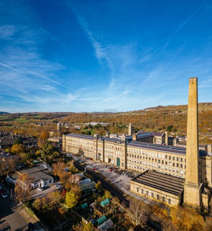 Aerial view of Salts Mill, Saltaire, UNESCO World Heritage Site and a former Victorian textile mill owned by Titus Salt. Bradford, West Yorkshire.