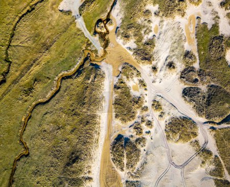 Luftaufnahme der Eoropie Sand Dunes an der Küste der Isle of Lewis, Schottland.