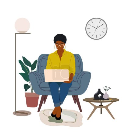 Schwarze Geschäftsfrau arbeitet am Laptop online im Internet, sitzt im Sessel im gemütlichen Zuhause. Junge Afroamerikanerin, freie Mitarbeiterin am Notebook. Remote-Arbeiter. Flache Vektorabbildung.