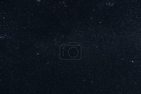 Un fondo estrellado del cielo nocturno, con espacio para el texto