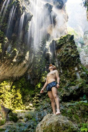 Immerse yourself in the lush beauty and adventurous spirit of Grutas Tolantongo, a captivating paradise in Mexico Hidalgo region