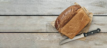 Photo for Brown bread fresh and healthy food meal lunch dinner breakfast slices of bread flour snacks sandwich bread. Homemade bread, natural agricultural products. Healthy and tasty pastries.Whole grain bread - Royalty Free Image