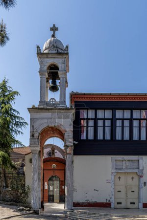 Téléchargez les photos : Aya Yorgi Greek Orthodox Church. Historical church in Buyukada. - en image libre de droit