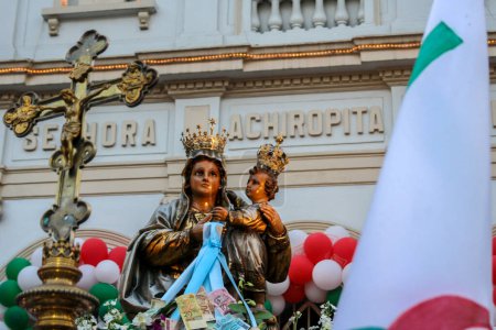 Foto de Procession of the traditional feast dedicated to Our Lady of Achiropita, Bixiga in the neighborhood of Sao Paulo. Brazil - Imagen libre de derechos