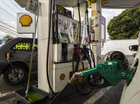 Photo for Marilia, Sao Paulo, Brazil, August 16, 2023. Car is fueled with ethanol fuel at a Shell gas station in the city of Marilia, So Paulo state - Royalty Free Image