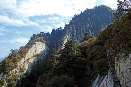 Téléchargez les photos : Mont Sacré Hua, Hua Shan, Xi'an - Chine - en image libre de droit