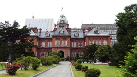 Téléchargez les photos : Ancien bâtiment du gouvernement, Sapporo, île de Hokkaido - Japon - en image libre de droit