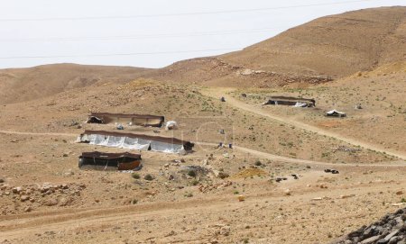 Téléchargez les photos : Établissement bédouin près d'Aqaba - Jordanie - en image libre de droit