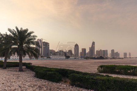 Foto de Paisaje urbano de Lusail temprano en la mañana, Doha - Imagen libre de derechos
