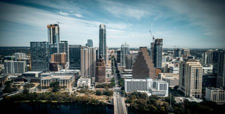 Téléchargez les photos : Vue aérienne sur la ville d'Austin - AUSTIN, TEXAS - 1er NOVEMBRE 2022 - en image libre de droit