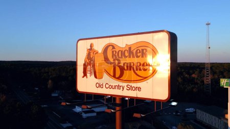 Foto de Cracker Barrel Country store and restaurante - WACO, TEXAS - 04 DE NOVIEMBRE DE 2022 - Imagen libre de derechos