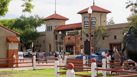 Foto de Texas Cowboy Hall of Fame en Fort Worth Stockyards en el distrito histórico - FORT WORTH, TEXAS - 09 DE NOVIEMBRE DE 2022 - Imagen libre de derechos