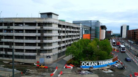 Foto de Ocean Terminal Shopping Center in Edinburgh Leith - aerial view - EDINBURGH, UNITED KINGDOM - OCTOBER 04, 2022 - Imagen libre de derechos