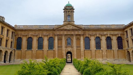 Foto de Amazing buildings of Oxford University - OXFORD, UNITED KINGDOM - JUNE 10, 2022 - Imagen libre de derechos
