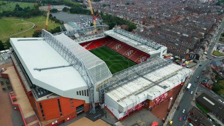 Téléchargez les photos : Anfield stadium of FC Liverpool from above - aerial view - LIVERPOOL, UNITED KINGDOM - AUGUST 16, 2022 - en image libre de droit