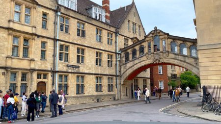 Foto de Amazing buildings of Oxford University - OXFORD, UNITED KINGDOM - JUNE 10, 2022 - Imagen libre de derechos