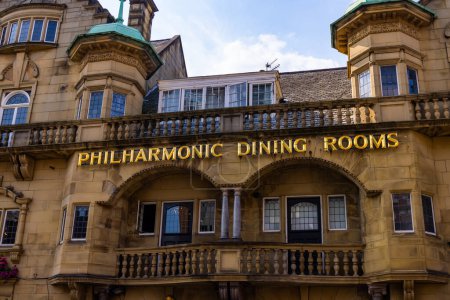 Foto de Philharmonic Dining Rooms in Liverpool - LIVERPOOL, UNITED KINGDOM - AUGUST 16, 2022 - Imagen libre de derechos