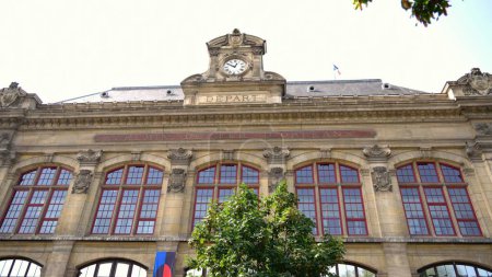 Foto de Austerlitz Estación de tren en París - PARIS, FRANCIA - 4 DE SEPTIEMBRE DE 2023 - Imagen libre de derechos