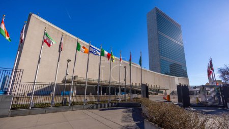 Téléchargez les photos : United Nations headquarter in New York - NEW YORK, UNITED STATES - FEBRUARY 14, 2023 - en image libre de droit