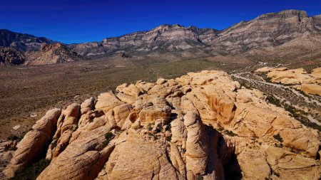 Foto de El desierto de Nevada y su maravilloso paisaje y cañones - fotografía aérea - Imagen libre de derechos