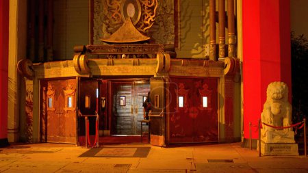 Téléchargez les photos : TCL Chinese Theater in Hollywood - LOS ANGELES, États-Unis - 5 NOVEMBRE. 2023 - en image libre de droit
