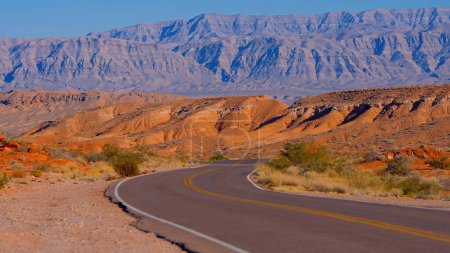 Téléchargez les photos : Vue panoramique sur le désert de l'Arizona - photographie de voyage - en image libre de droit