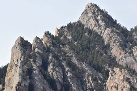 Schöne Felslandschaft, Wandern auf Fowler Trail in der Nähe von Boulder, Colorado. Hochwertiges Foto