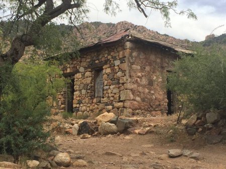 An Abandoned Stone Cabin in Arizona Desert . High quality photo