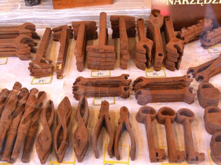 Foto de Tools made of chocolate on the Krakow Christmas market - Imagen libre de derechos