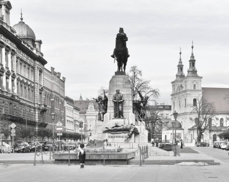 Foto de Overall black and white view of Jana Matejki square with Grunwald Monument and Saint Florian basilica - Imagen libre de derechos