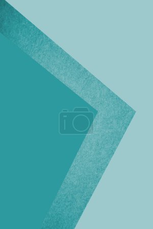 Téléchargez les photos : Papiers triangulaires verticaux abstraits sur fond blanc ressemble à une vue latérale d'un livre ouvert plaine vs couverture texturée - en image libre de droit