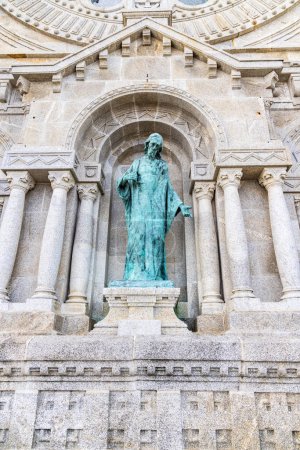 Téléchargez les photos : Europe, Portugal, Viana do Castelo. Statue sur le Sanctuaire du Sacré-Cœur sur le Mont de Luzia, Mont de Sainte Lucie. - en image libre de droit