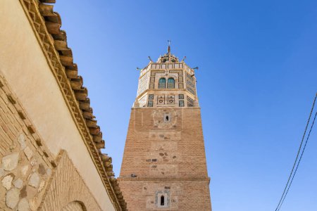 Téléchargez les photos : Testour, Beja, Tunisie. Minaret de la Grande Mosquée de Testour. - en image libre de droit