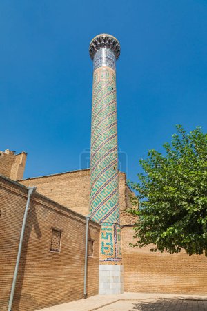 Samarkand, Samarqand, Uzbekistan, Central Asia. Minaret at the Gur-i Amir Mausoleum in Samarkand.